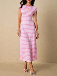 ce6e2dd4-9e04-45c3-8f40-2b1ef2cbddee-Max