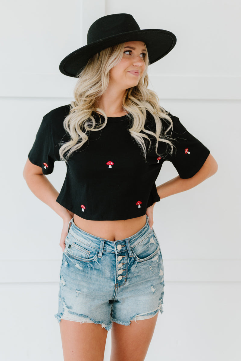 Organic Generation Mushroom Love Cropped Embroidered Tee