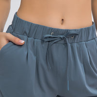 Banded Waist Active Shorts With Pockets